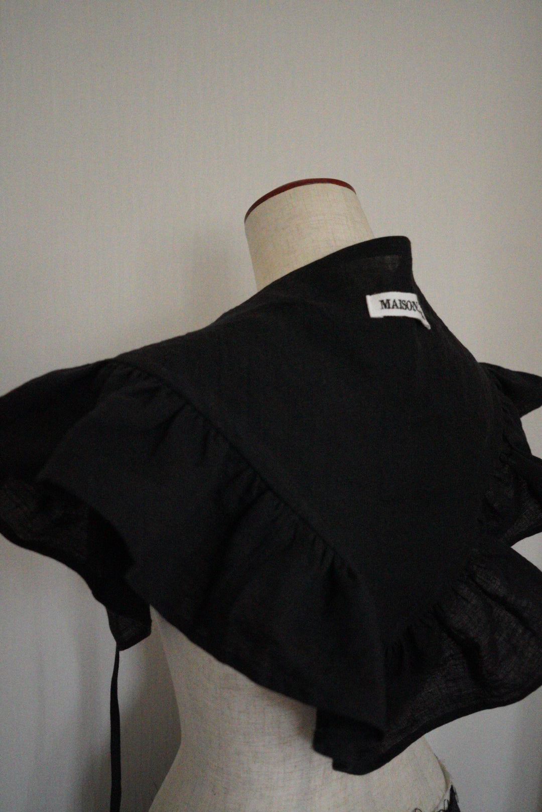 Frill Sling