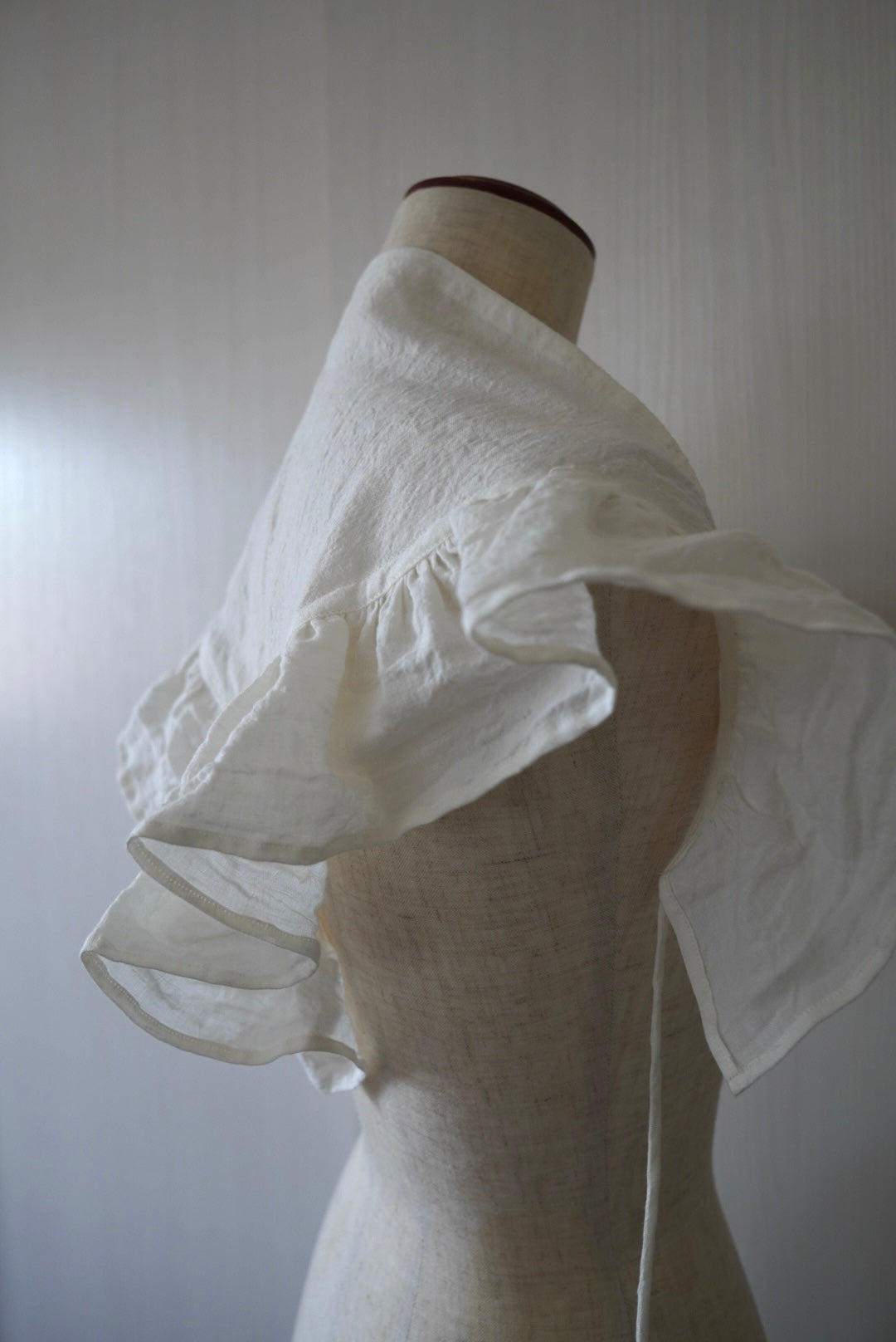 Frill Sling